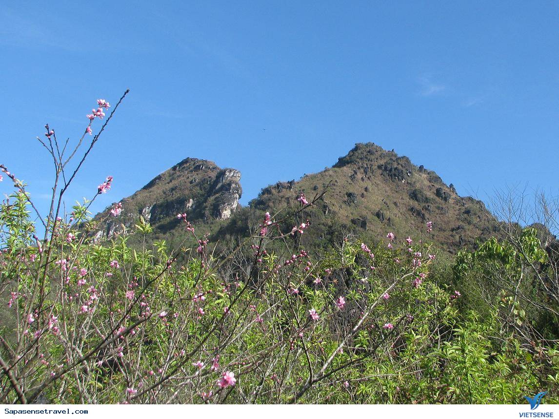 2. Núi Hàm Rồng 2. Núi Hàm Rồng