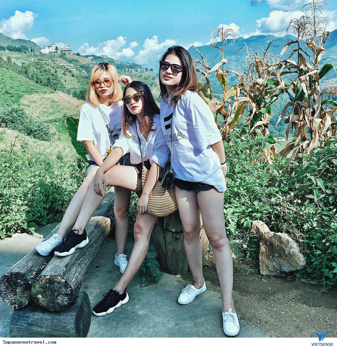 2.Mặc gì khi đi thăm quan Sapa mùa hạ? - Ảnh 1 2.Mặc gì khi đi thăm quan Sapa mùa hạ? - Ảnh 1