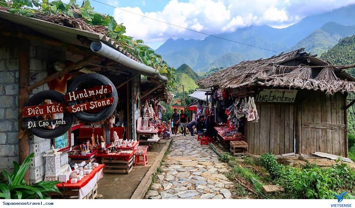 Bản Cát Cát - Ảnh 1