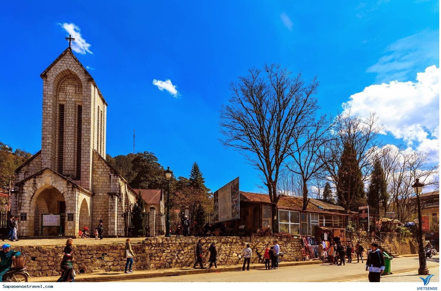 Nhà thờ cổ Sapa