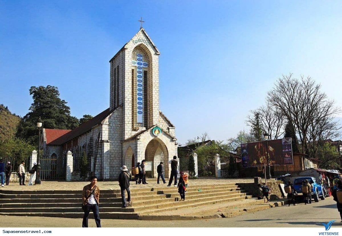Nhà thờ cổ Sapa