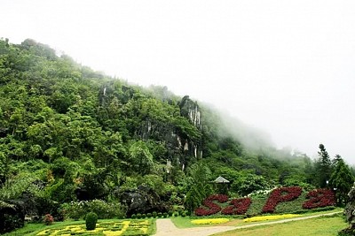 Tham quan núi Hàm Rồng Sapa Tham quan núi Hàm Rồng Sapa